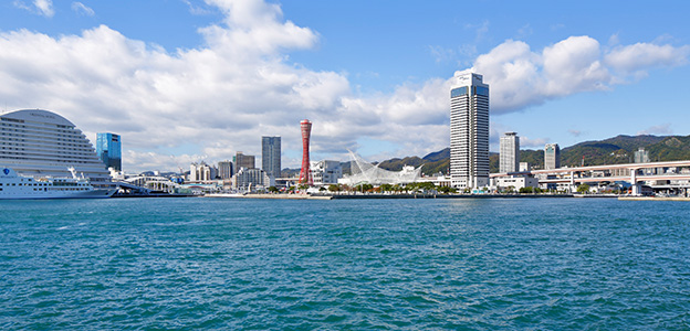 「神戸みなと温泉 蓮」から見たメリケンパークの風景