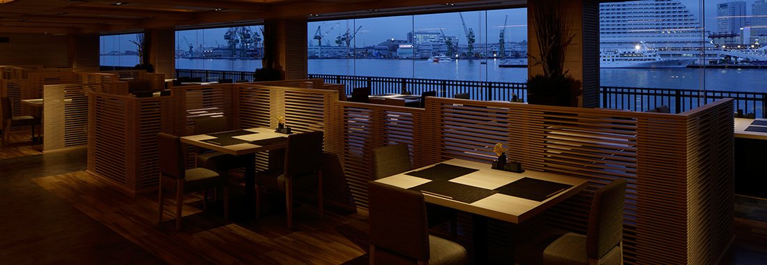 万蓮テーブル席からの夜景